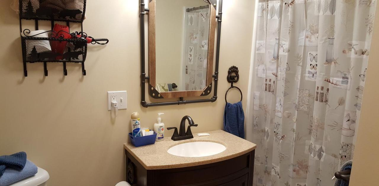 סיינט איגנס Bear Cove Inn מראה חיצוני תמונה